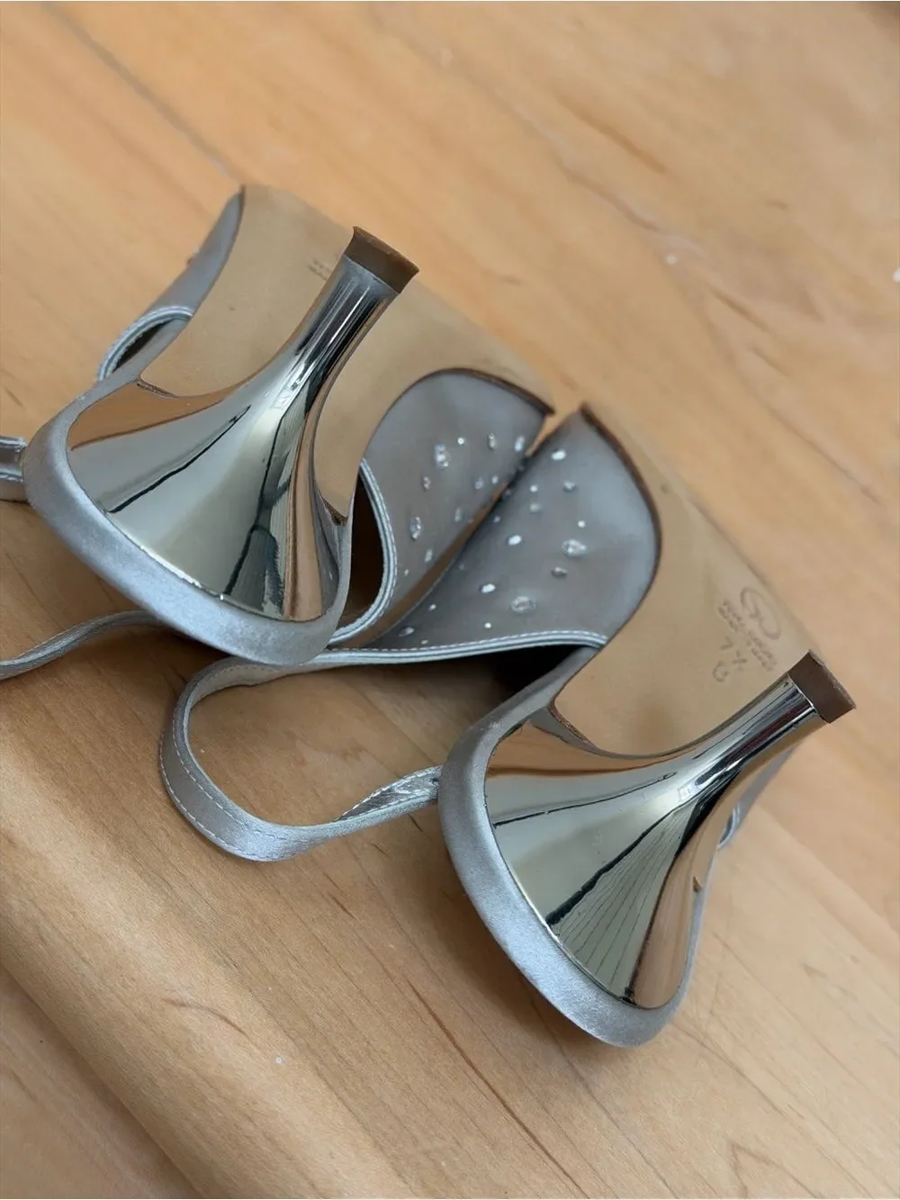 St. John Silver Crystal Embellished Satin Slingback Kitten Heels Size 7.5